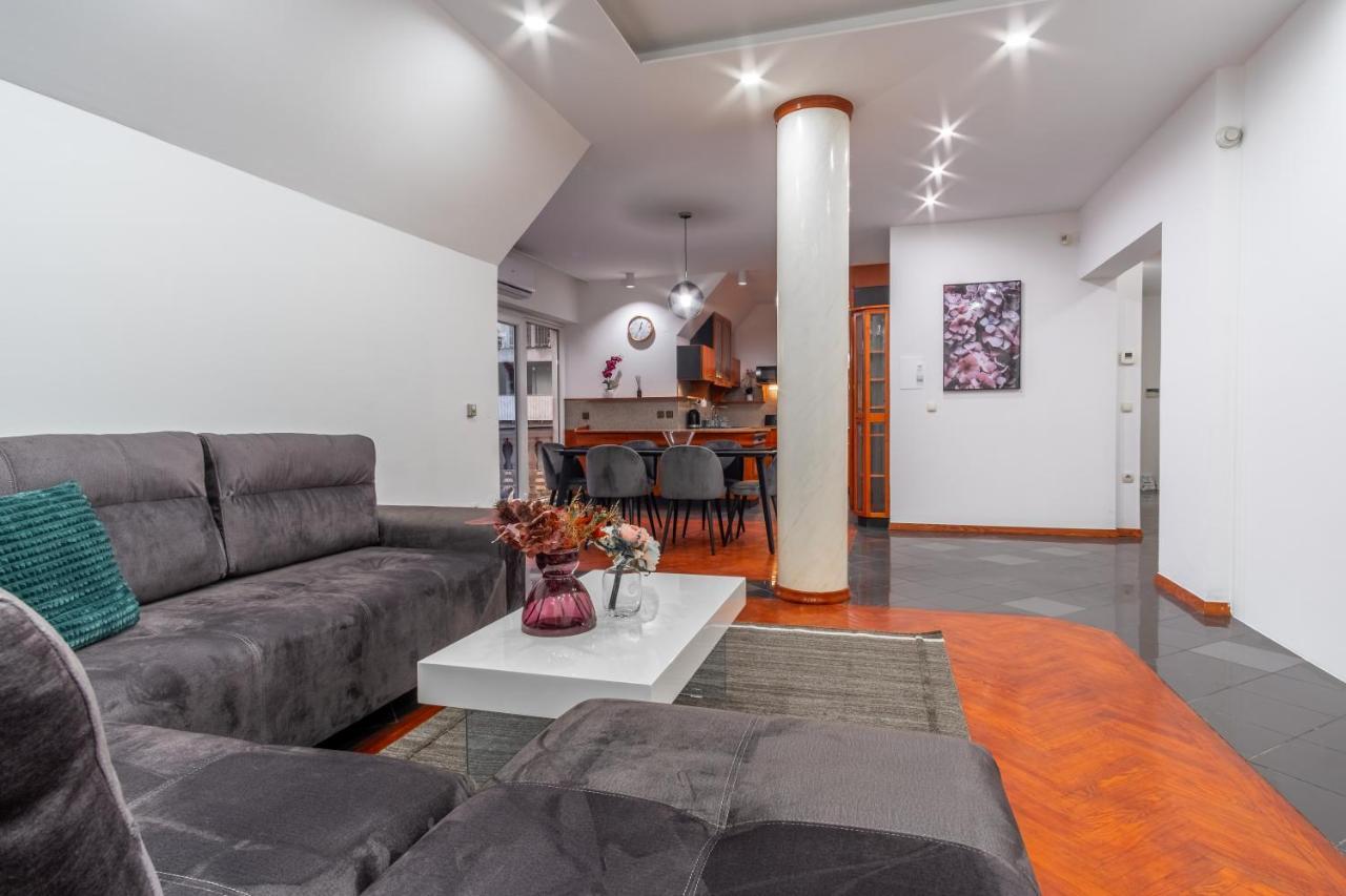 Friendly 33 Siska Apartment *